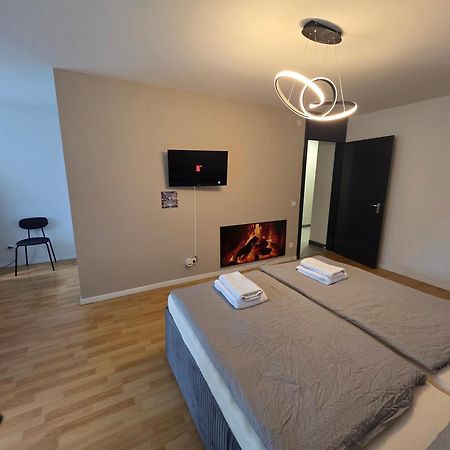 Hotel Im Natur Mit Eigene Kueche Bad Balkon Parkplatz Netflix Norimberga Esterno foto