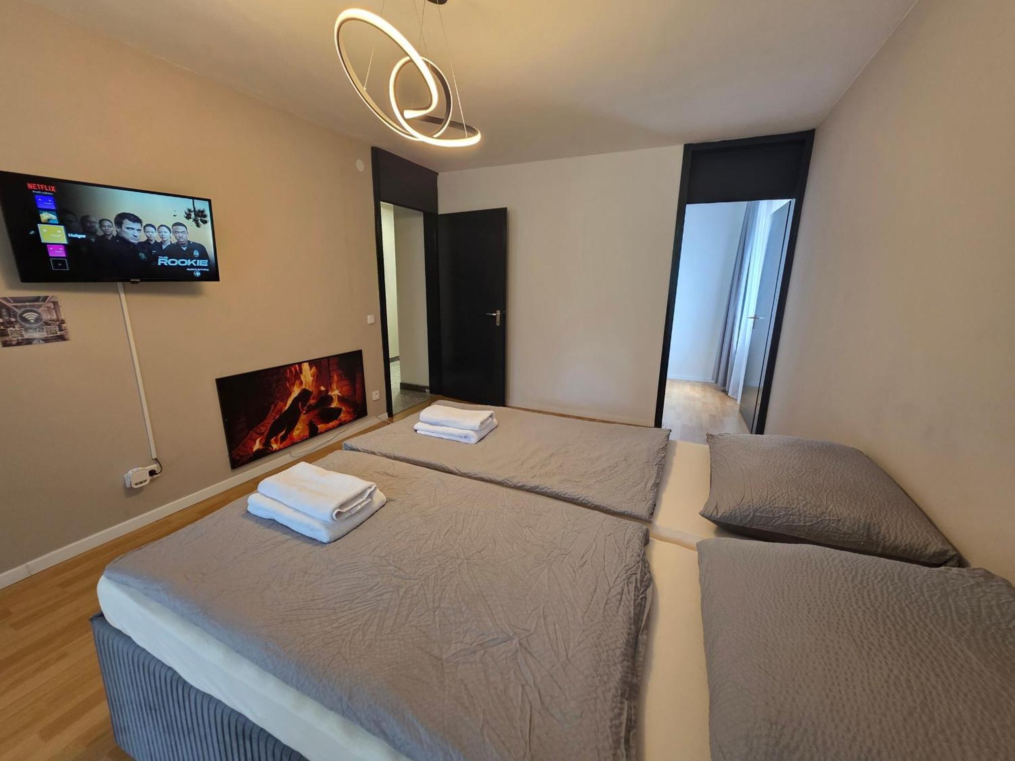 Hotel Im Natur Mit Eigene Kueche Bad Balkon Parkplatz Netflix Norimberga Camera foto